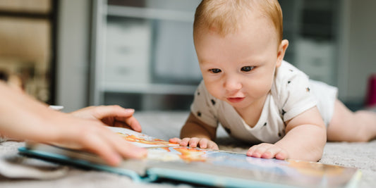 Baby’s Toy Box Essentials: Picking the Best First Toys for Your Newborn